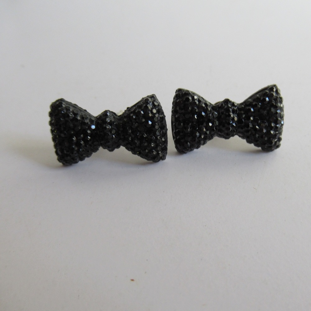 BLACK BOW EARRINGS 🎀